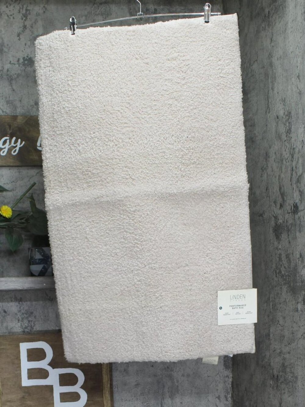 NWT Linden Street Performance Rectangle Bath Rug Silver Beige Brown 21x34